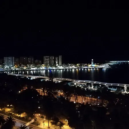 Piso Cerca De La Playa * Malaga